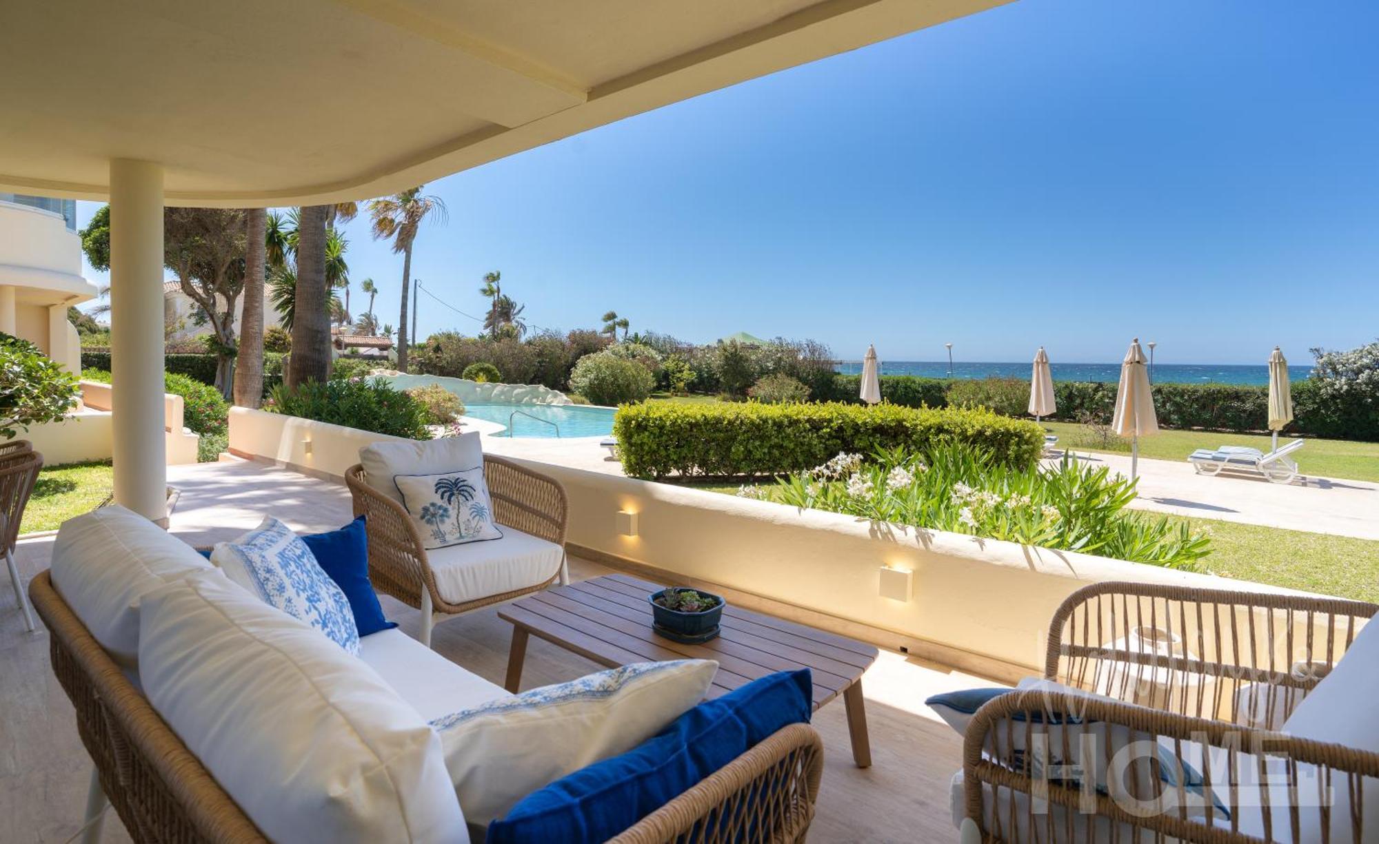 Beachfront Complex Neptuno Iii , Sea Views, Pool And Garden,elviria * Marbella