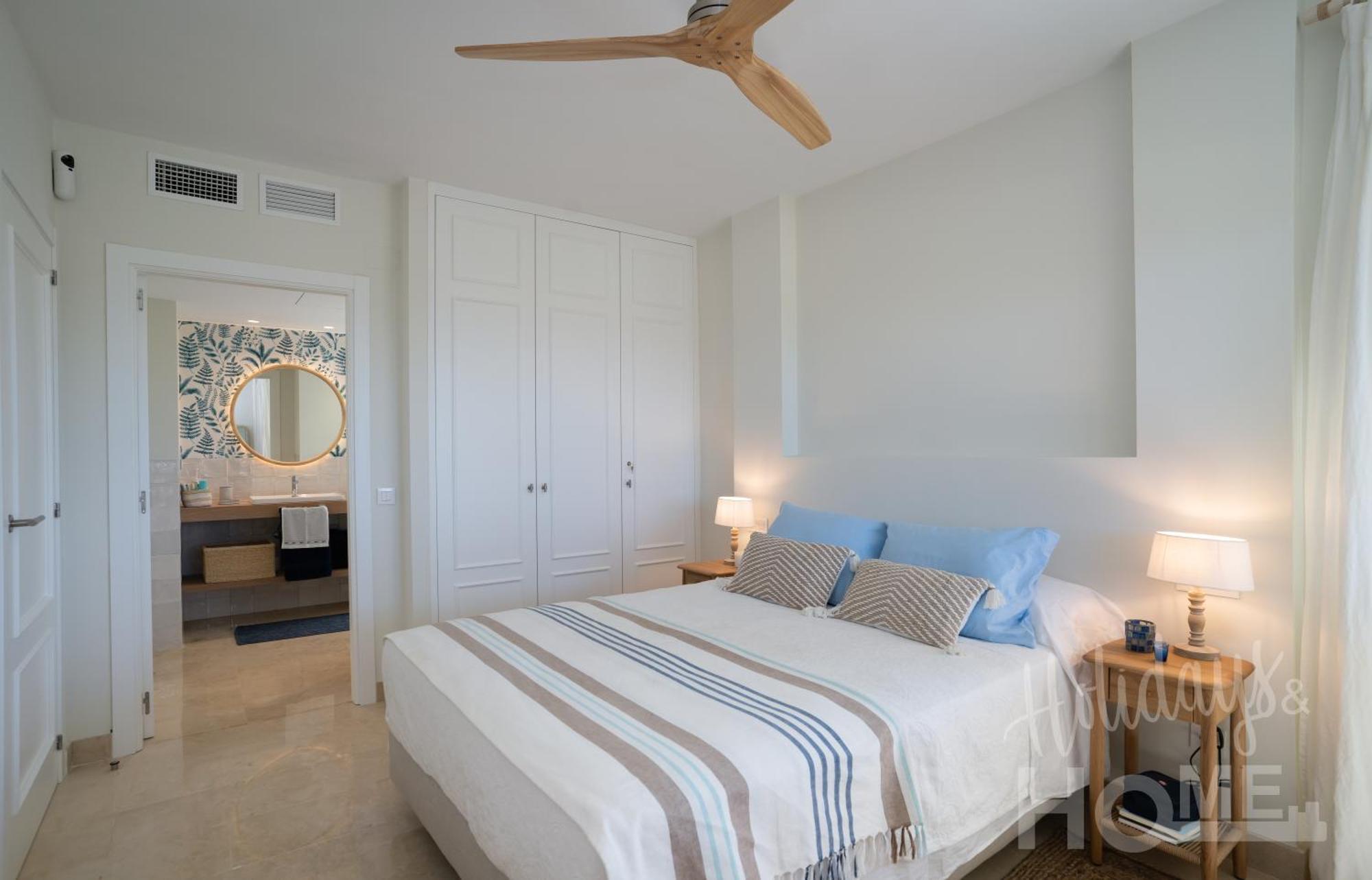 Beachfront Complex Neptuno Iii , Sea Views, Pool And Garden,elviria * Marbella